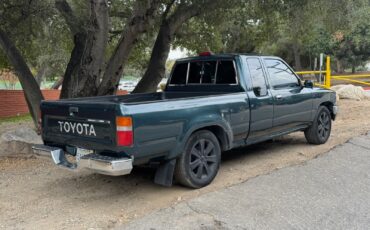 Toyota-Pickup-1995-Extended-Cab-Pickup-3