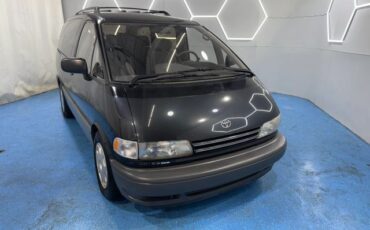 Toyota-Previa-1995-Mini-Passenger-Van-1