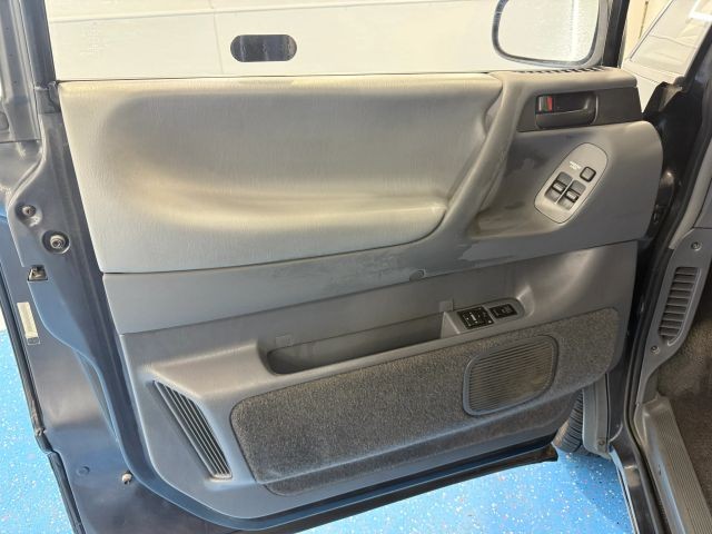 Toyota-Previa-1995-Mini-Passenger-Van-24
