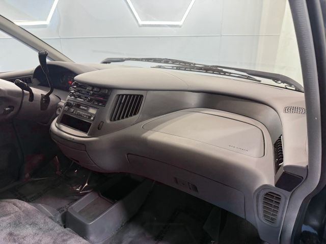 Toyota-Previa-1995-Mini-Passenger-Van-28