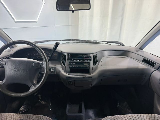 Toyota-Previa-1995-Mini-Passenger-Van-31