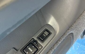 Toyota-Previa-1995-Mini-Passenger-Van-37