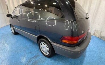 Toyota-Previa-1995-Mini-Passenger-Van-6