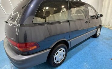 Toyota-Previa-1995-Mini-Passenger-Van-8