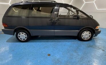 Toyota-Previa-1995-Mini-Passenger-Van-9
