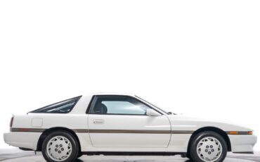 Toyota-Supra-1988-Hatchback-1