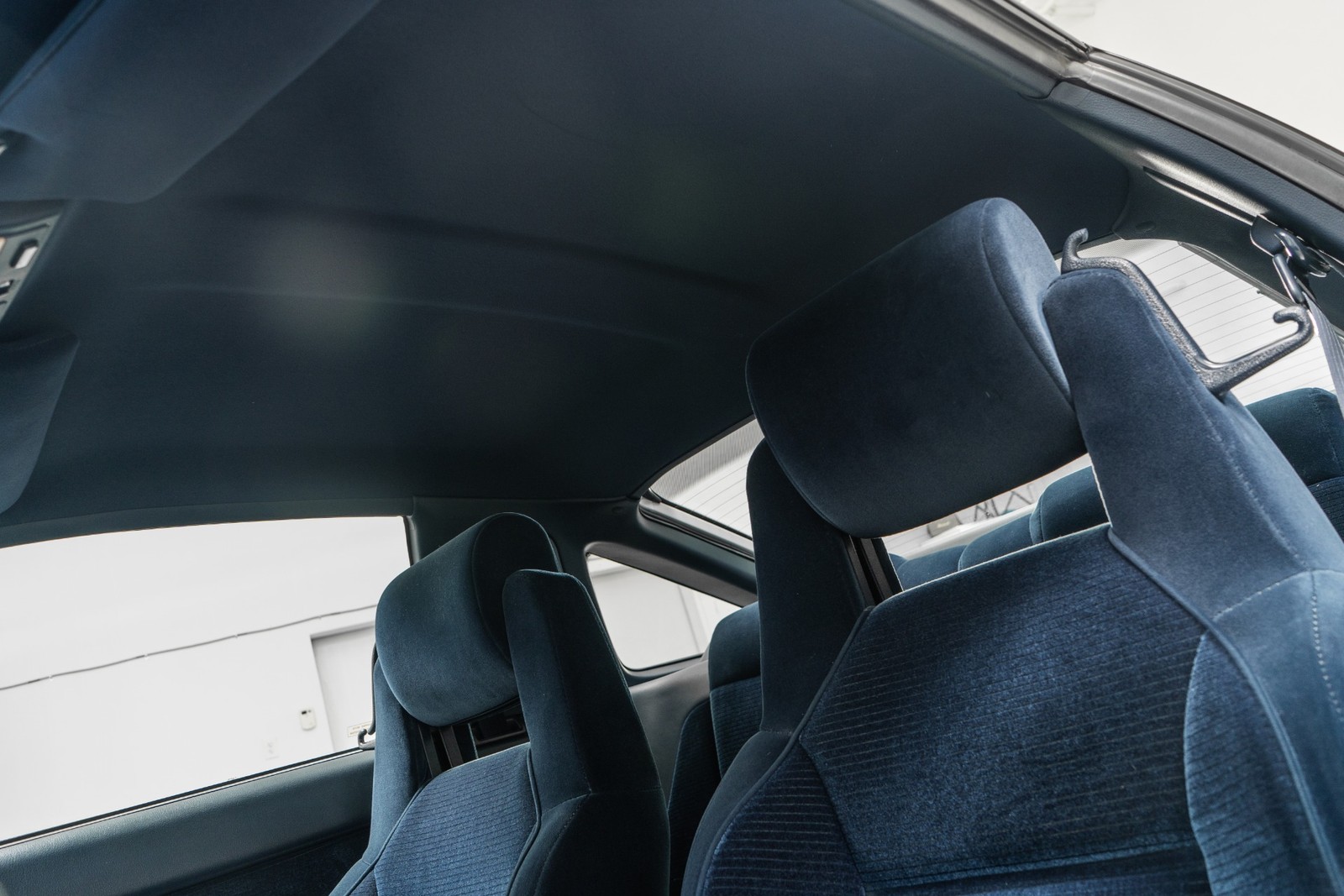 Toyota-Supra-1988-Hatchback-16