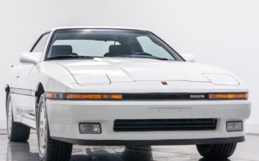 Toyota-Supra-1988-Hatchback-2