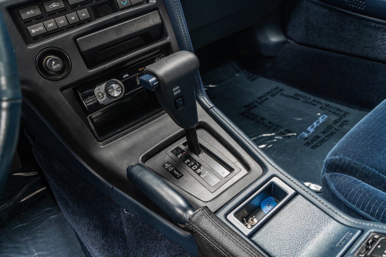 Toyota-Supra-1988-Hatchback-27