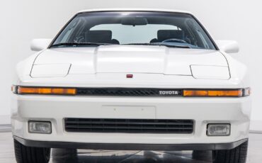 Toyota-Supra-1988-Hatchback-3