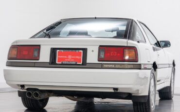 Toyota-Supra-1988-Hatchback-8