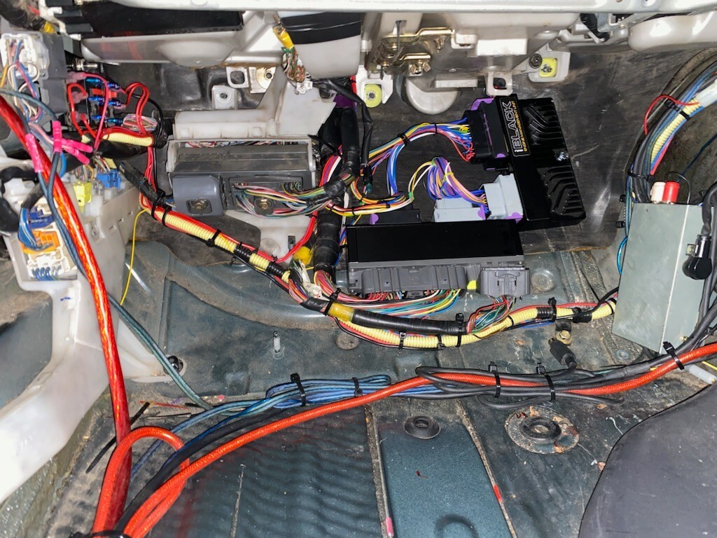 Toyota-Supra-1992-Sedan-11