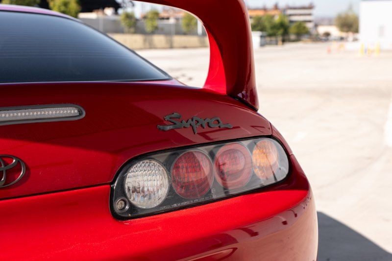 Toyota-Supra-1993-Hatchback-13