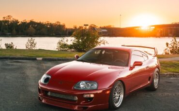 Toyota-Supra-1993-Hatchback-2