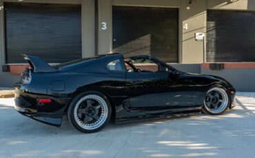 Toyota-Supra-1994-Coupe-12