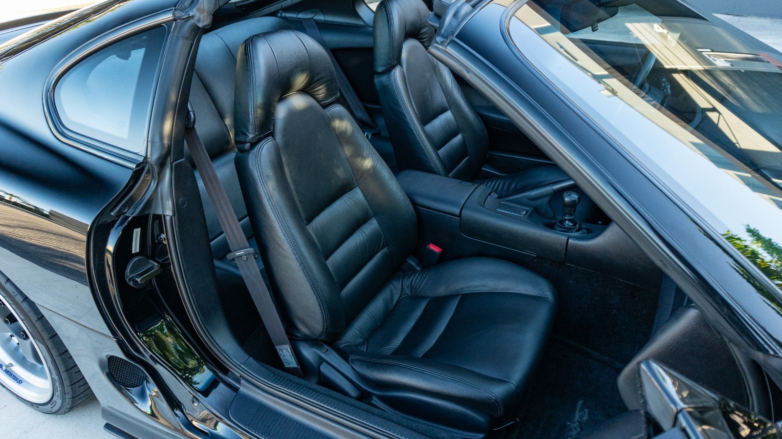 Toyota-Supra-1994-Coupe-32