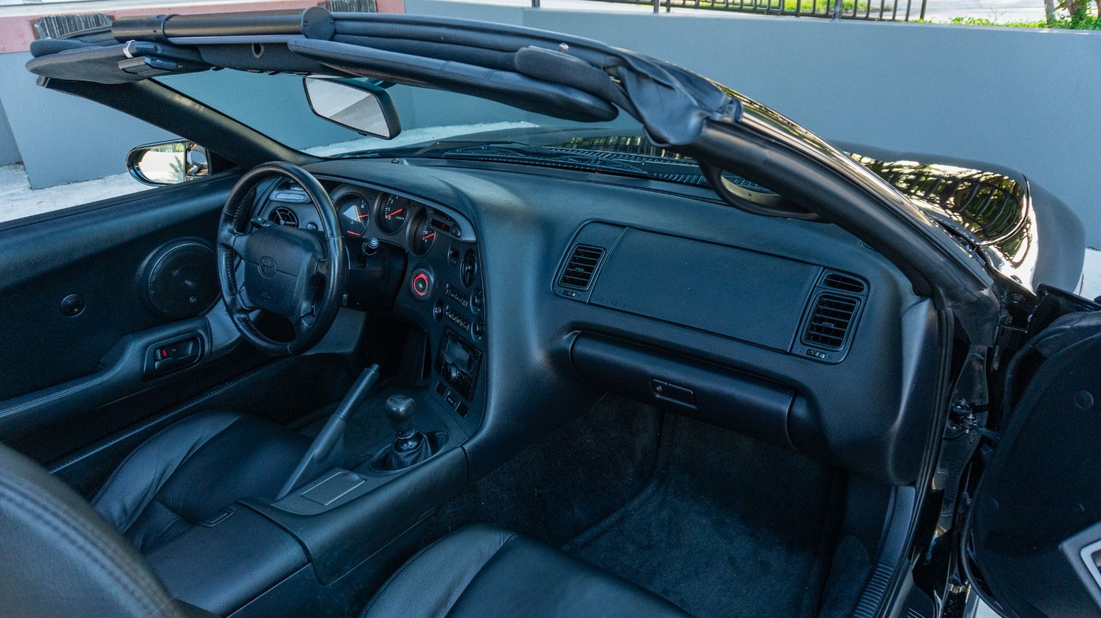 Toyota-Supra-1994-Coupe-34