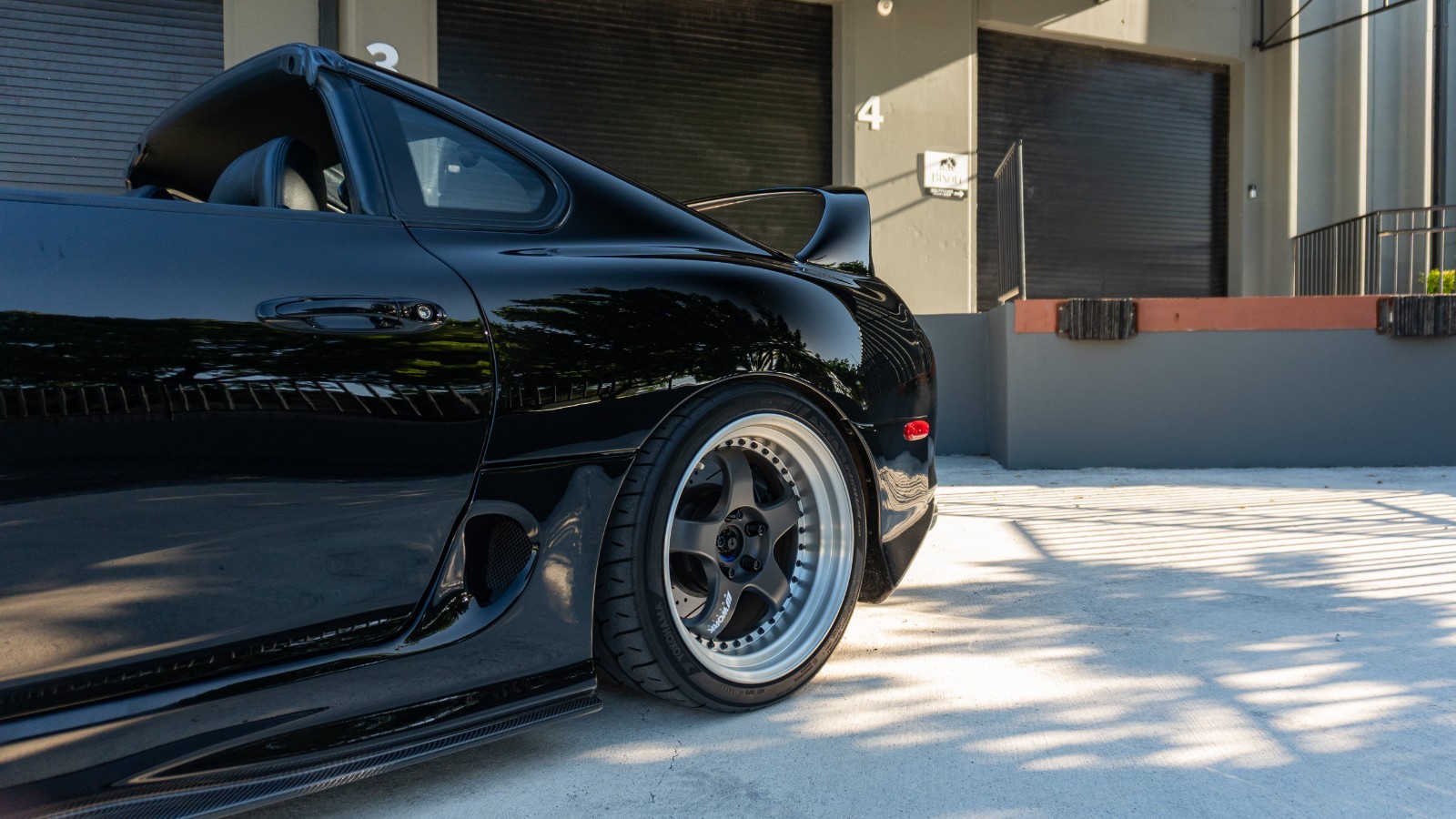 Toyota-Supra-1994-Coupe-5