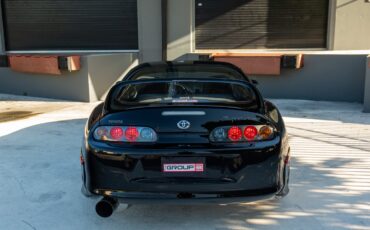 Toyota-Supra-1994-Coupe-7