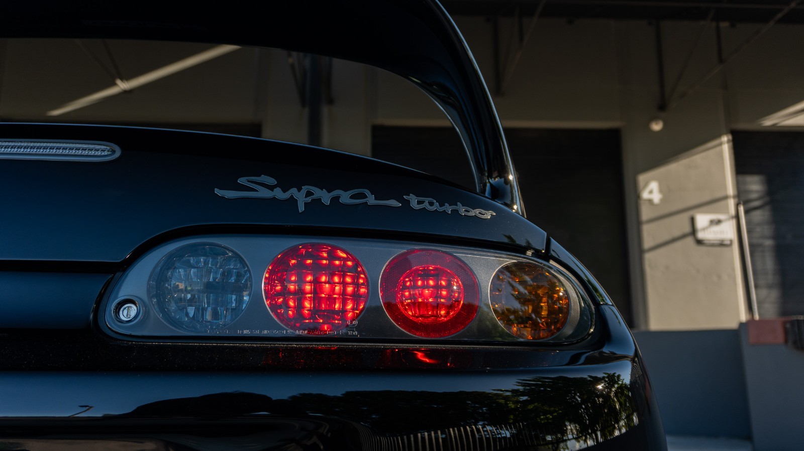 Toyota-Supra-1994-Coupe-9