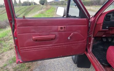 Toyota-Tacoma-1989-10