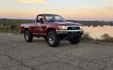 Toyota-Tacoma-1989-3