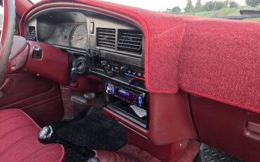 Toyota-Tacoma-1989-6