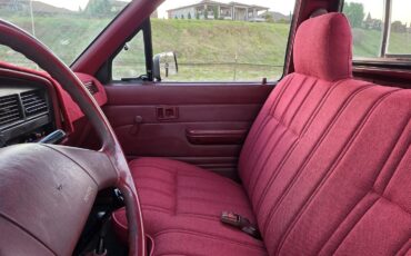 Toyota-Tacoma-1989-8