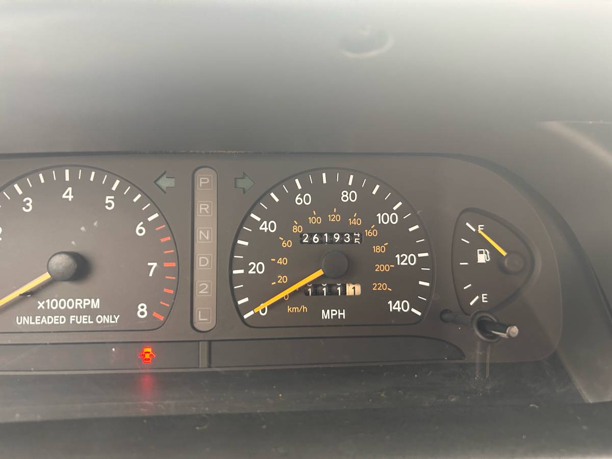 Toyota-avalon-1995-white-4