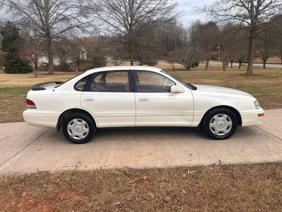 Toyota-avalon-1995-white-8