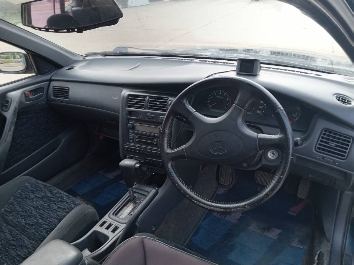 Toyota-caldina-1994-1