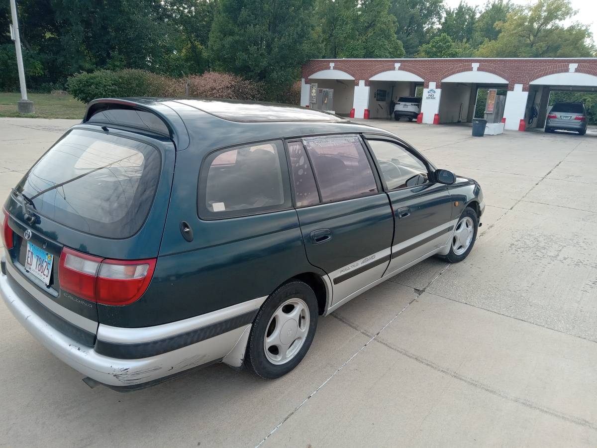 Toyota-caldina-1994-5