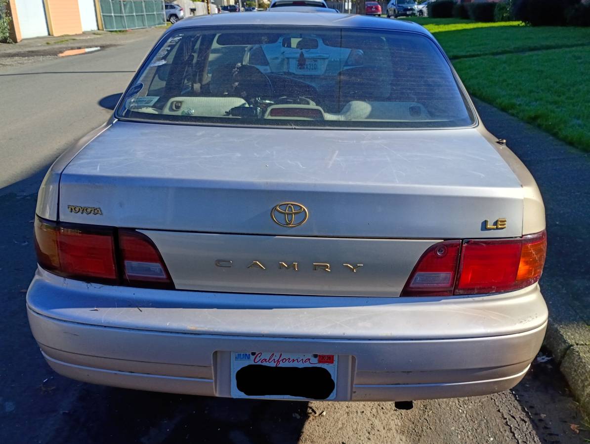 Toyota-camery-1996-1