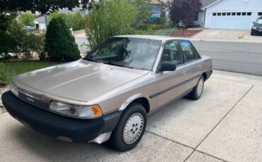 Toyota-camry-1988-brown-1