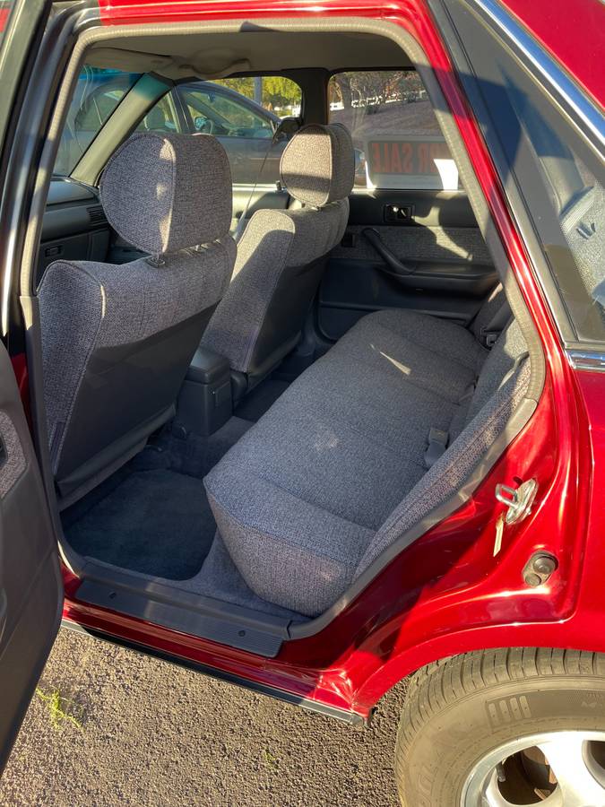 Toyota-camry-1990-red-2