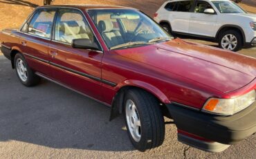 Toyota-camry-1990-red