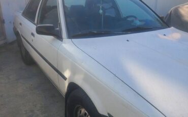 Toyota-camry-1990-white-3