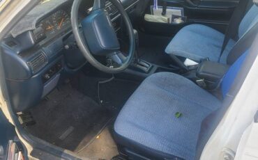 Toyota-camry-1990-white