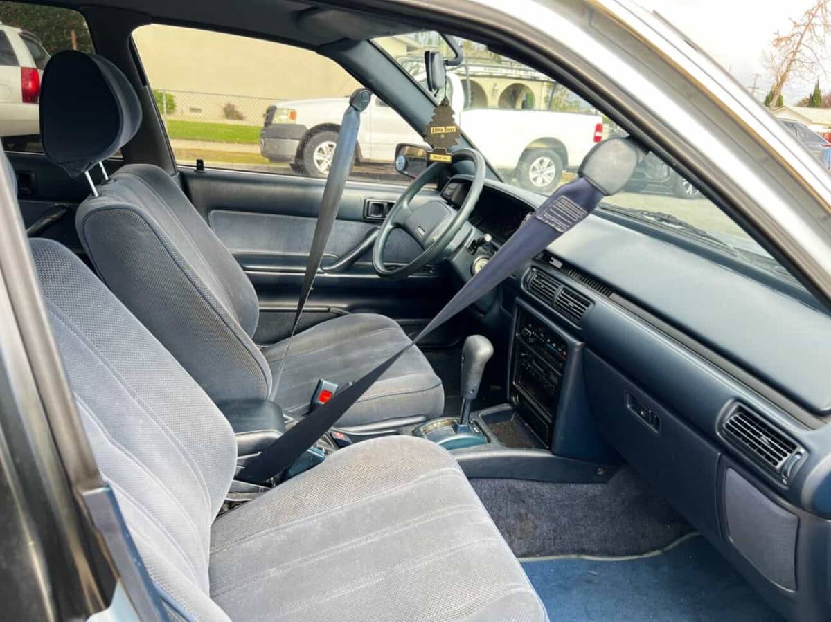 Toyota-camry-1991-blue-2