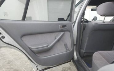 Toyota-camry-1992-14