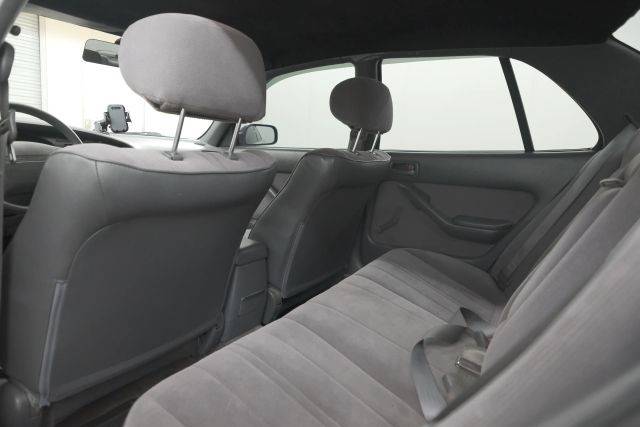 Toyota-camry-1992-15