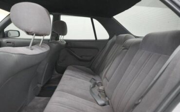 Toyota-camry-1992-16