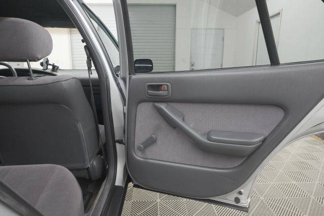 Toyota-camry-1992-19