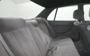 Toyota-camry-1992-21