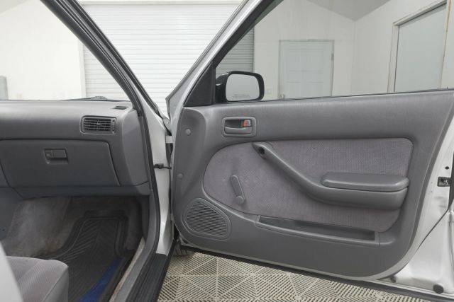 Toyota-camry-1992-22