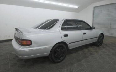 Toyota-camry-1992-4