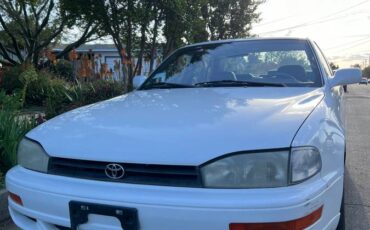 Toyota-camry-1993-16