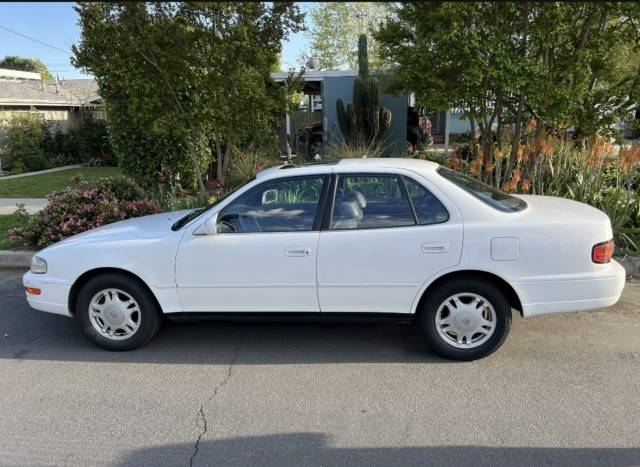 Toyota-camry-1993-3