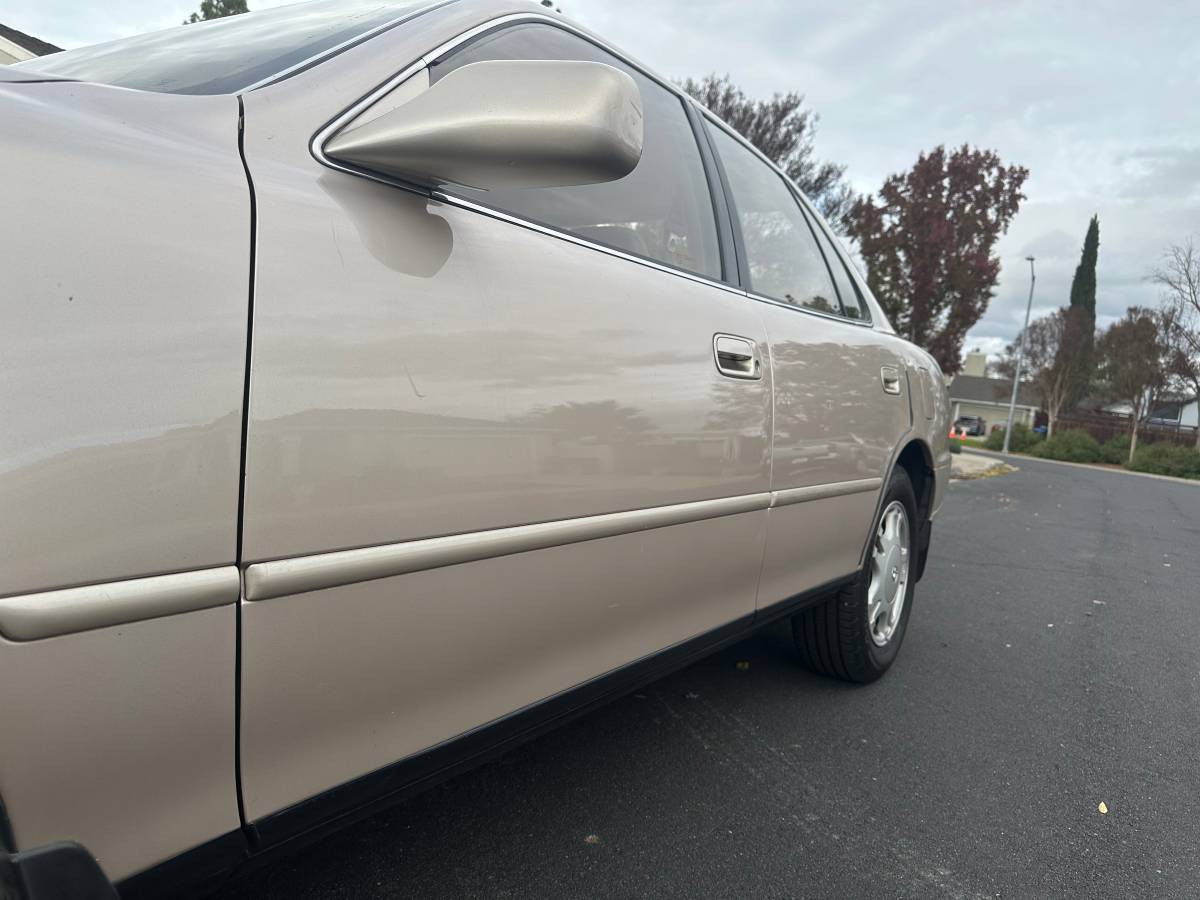 Toyota-camry-1995-13