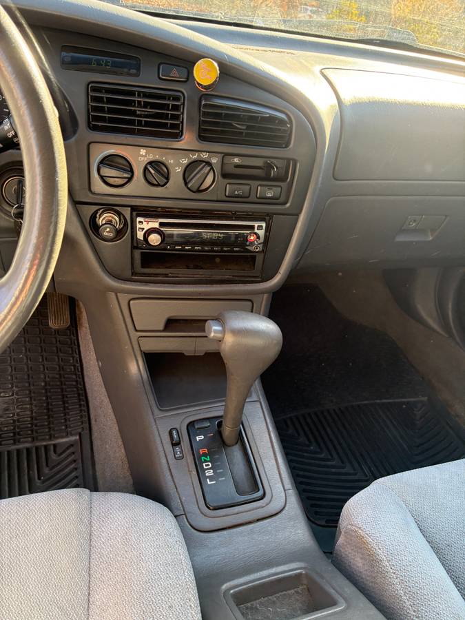 Toyota-camry-1995-silver-4